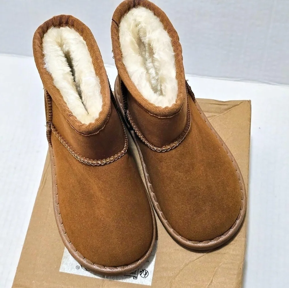 Cozy Snow Boots Kids Unisex Size EU30 Brown Fuzzy Warm Winter Pull-On Casual